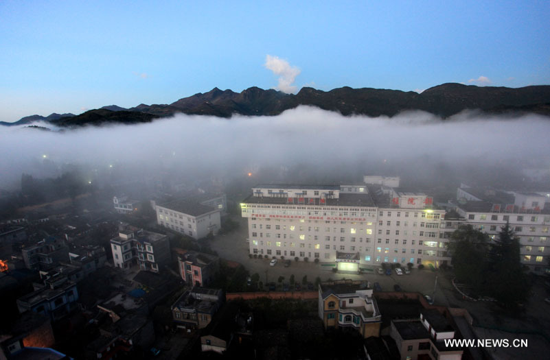 Chine : prises de vues de nuages au Yunnan (sud-ouest) 