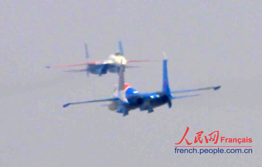 Russkie Vitiazi : le dernier vol d'essai avant l'ouverture de l' Airshow China 2012 (7)