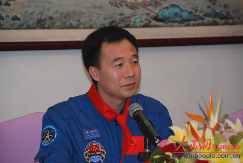 Zhuhai accueille les trois taïkonautes du Shenzhou-9 (4)