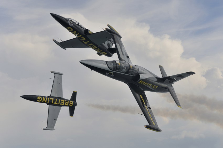 Performances époustouflantes de la patrouille Breitling Jet Team (6)