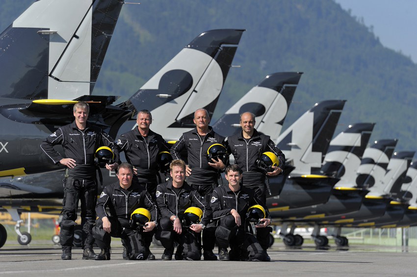Performances époustouflantes de la patrouille Breitling Jet Team (3)