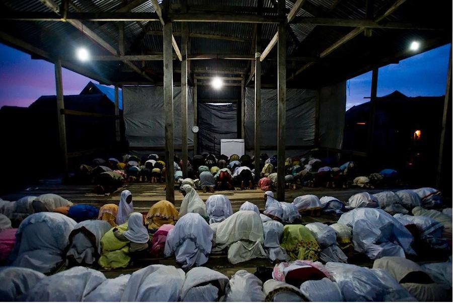 Les Bajau : les derniers nomades de la mer (13)