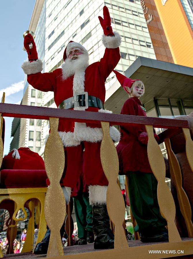 Canada: défilé du Père Noël à Montréal (7)