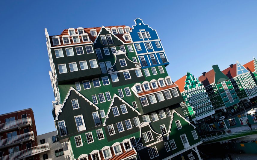 L'hôtel d'Amsterdam, Pays-BasL'architecte explique que la conception de l'hôtel s'inspire des maisons vertes traditionnelles de Zaan. Pourtant, peu de gens peuvent comprendre cette conception « originale ».
