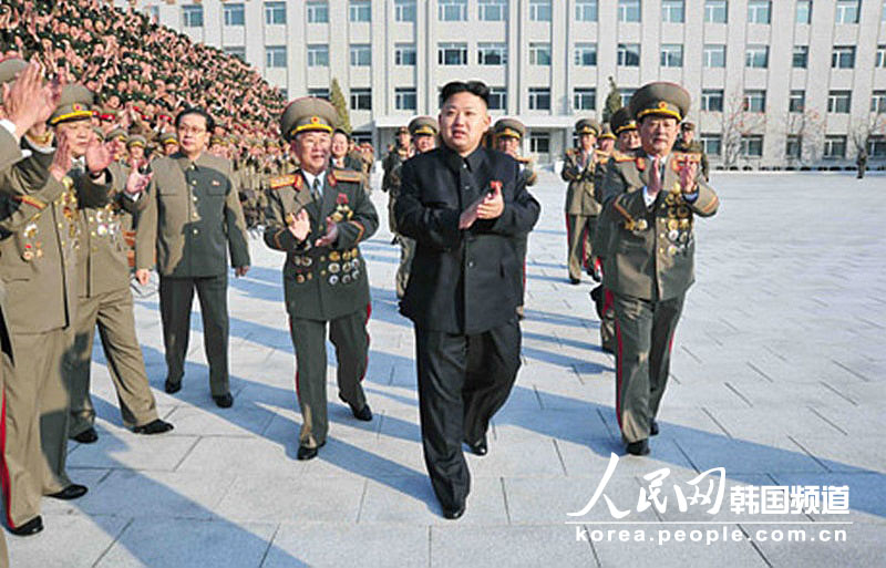 Kim Jong-un inspecte la Commission de défense nationale de la RPDC (3)