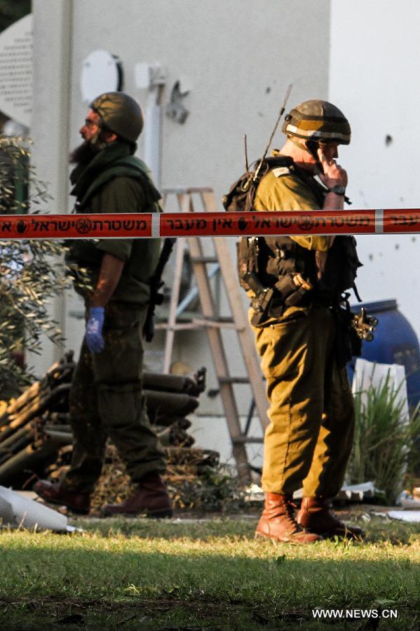 Deux soldats israéliens tués dans une attaque à la roquette sur une base militaire (armée)   (3)