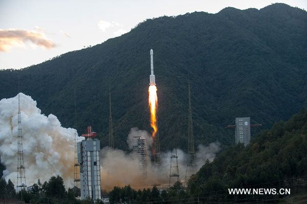 Chine: lancement d'un satellite fabriqué par Thales Alenia Space (2)