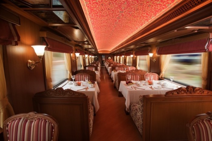 « Palace on wheels », le train de luxe en Inde (14)