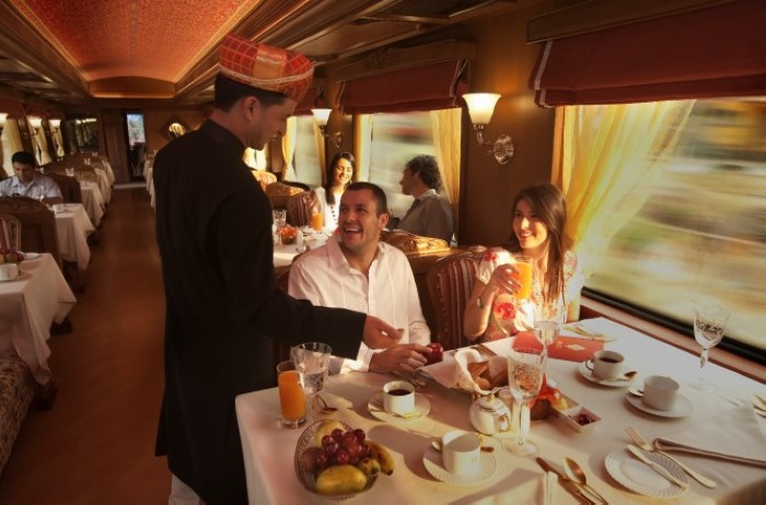 « Palace on wheels », le train de luxe en Inde (13)