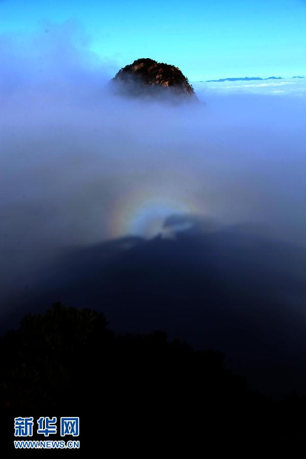 « Lumière divine » sur les Monts Huang (3)