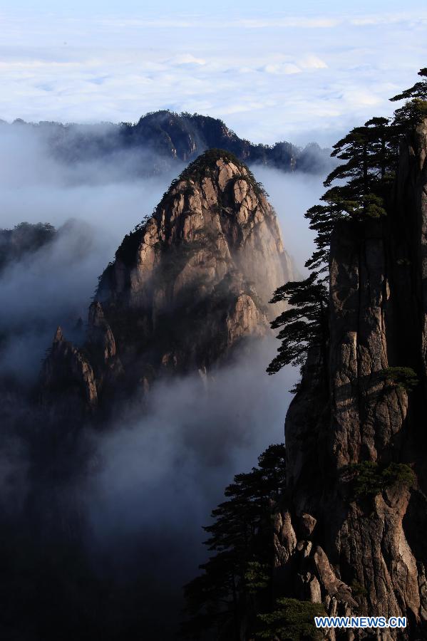 Photos: paysages de la mer de nuages des monts Huang (2)