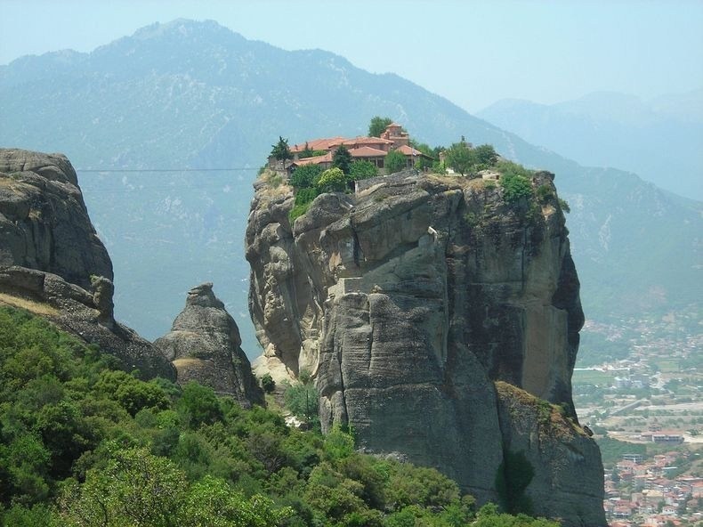 Les monastères des Météores, situés au nord de la Grèce.