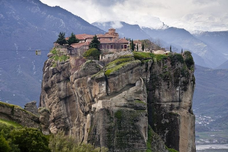 Les monastères des Météores, situés au nord de la Grèce.