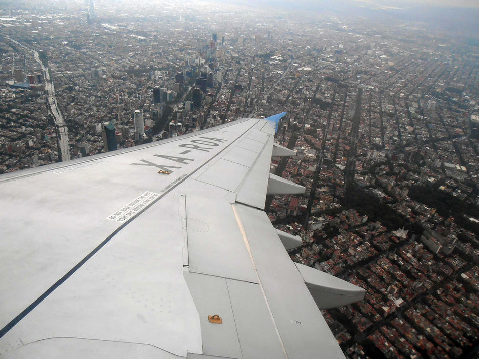 Des paysages magnifiques photographiés depuis les ailes d'un avion (6)