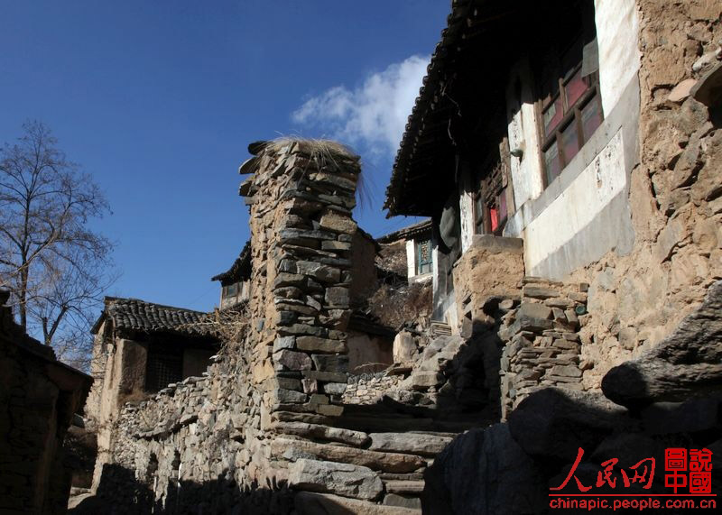 Le village ancien de Dapin : un petit « palais du Potala » (8)