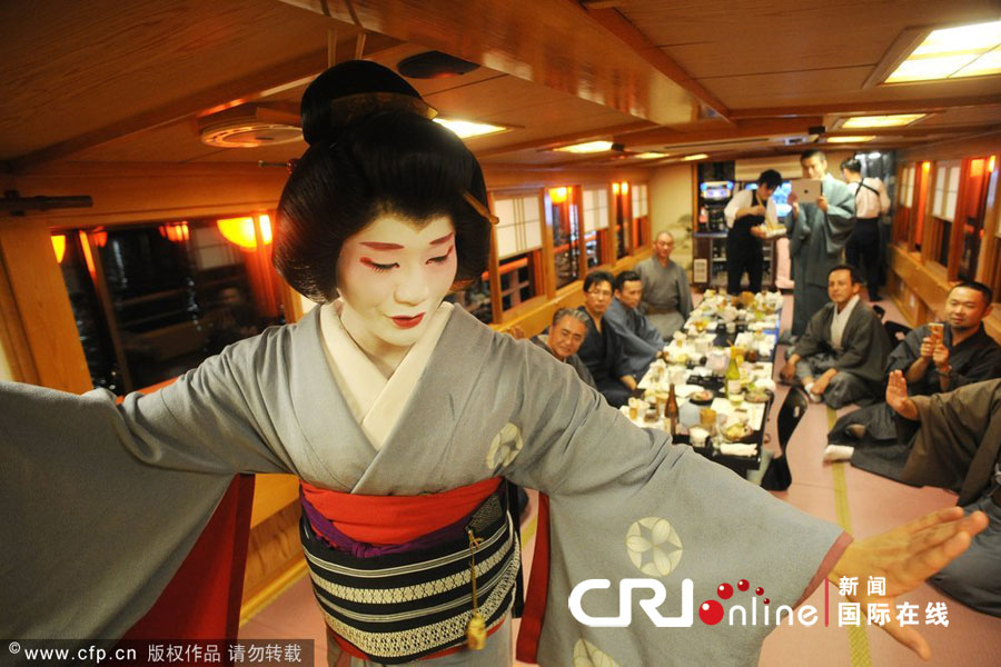 La vie secrète d'un homme geisha au Japon