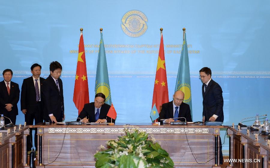 La Chine et le Kazakhstan s'engagent à renforcer leur coopération (3)