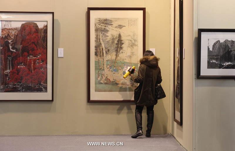 Des oeuvres exposées lors de la Foire internationale de l'art chinois de Beijing à Beijing, capitale chinoise, le 8 décembre 2012. 