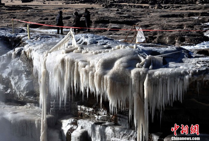 Apparition de verglas à la cascade de Hukou (4)