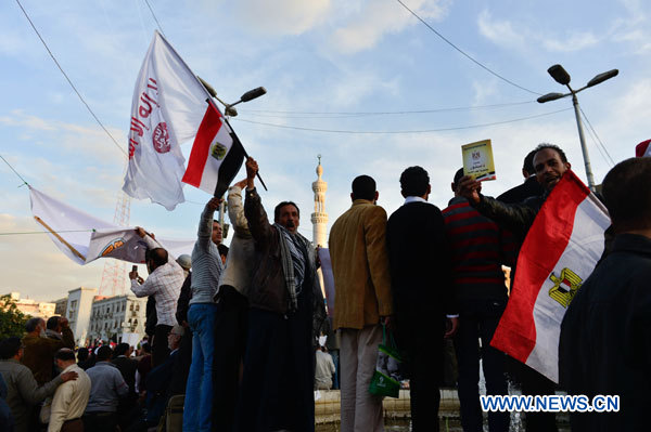 Manifestations de partisans et d'opposants de Morsi en Égypte (2)