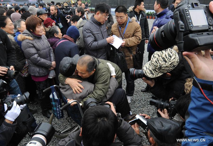 Les sirènes retentissent dans l'est de la Chine pour marquer l'anniversaire du massacre de Nanjing  (3)