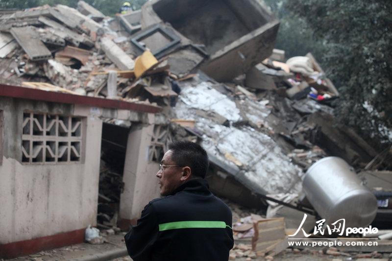 Chine : effondrement d'un immeuble résidentiel, nombre de victimes inconnu (4)