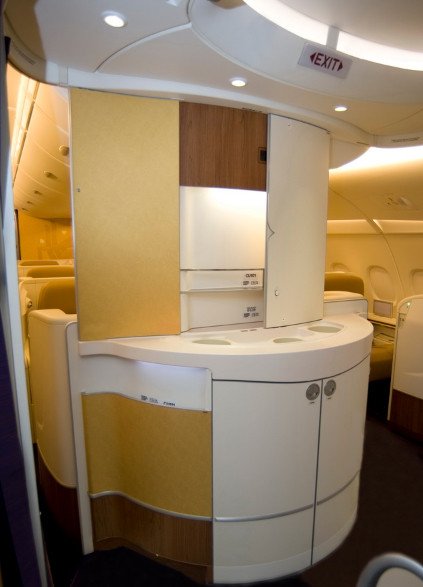 Découvrez l'intérieur de l'A380 : aisé et luxueux (6)