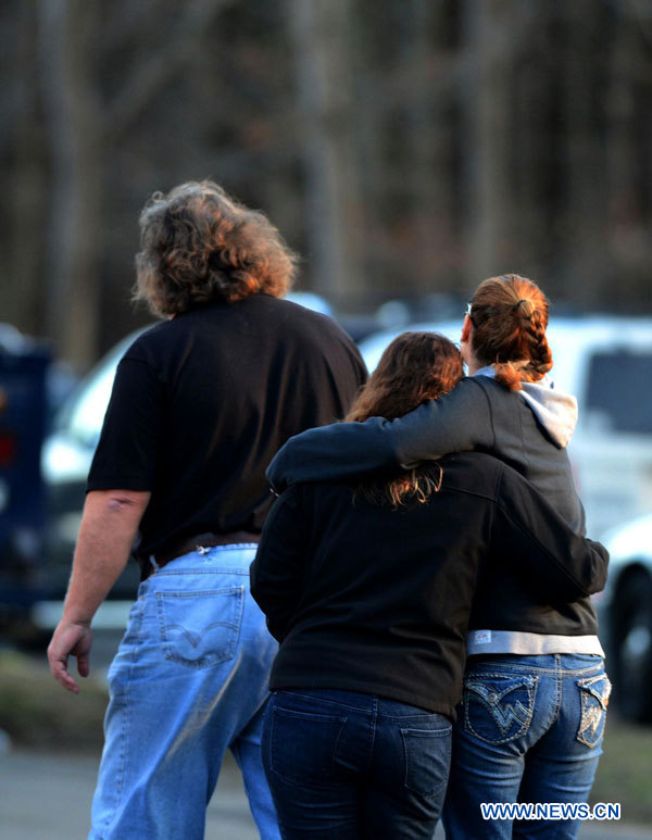 USA: Fusillade dans une école du Connecticut: au moins 20 morts  (2)