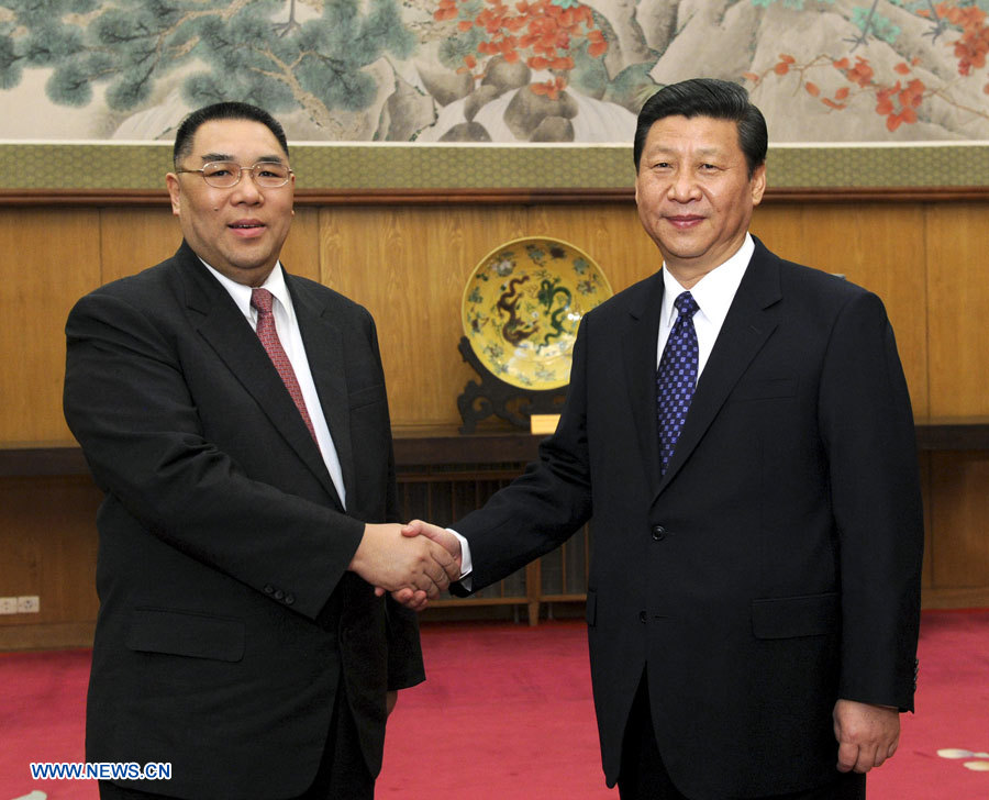 Xi Jinping rencontre le chef de l'exécutif de Macao