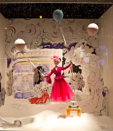 Dior : un défilé de poupées magnifique pour Noël (9)