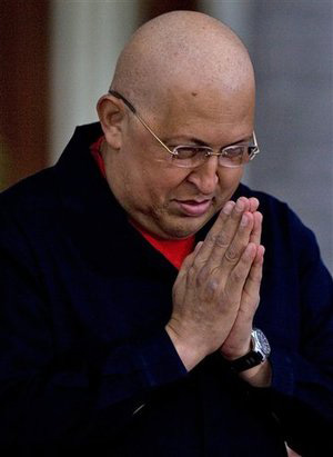 Le président vénuzuélien Hugo Chavez, qui a annoncé sa guérison en juin, continue le traitement contre le cancer et « combattra pour la patrie ».