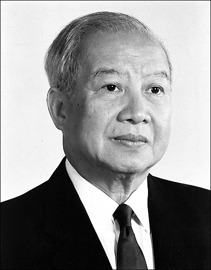 L'ex-roi du Cambodge Norodom Sihanouk est décédé le 15 octobre 2012 à Beijing, à l'âge de 89 ans. 