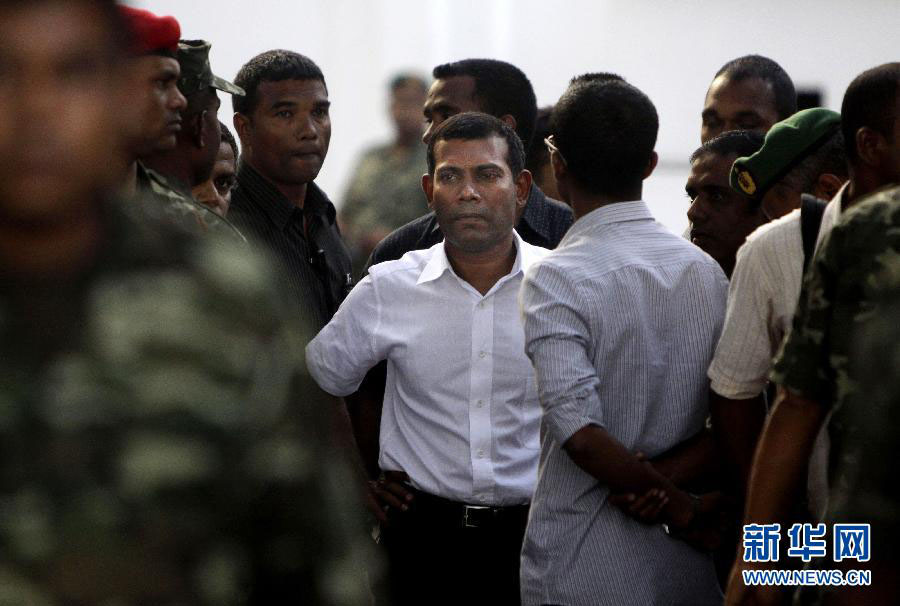 Le 8 février, le président des Maldives Mohamed Nasheed a été obligé de se réfugier au Sri Lanka avec sa famille, après avoir fait l'objet d'un coup d'Etat.
