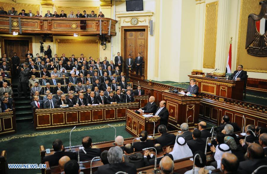 L'adoption de la nouvelle constitution signifie la fin de la transition (président égyptien)  (2)