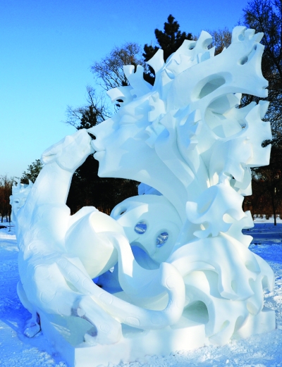 Concours de sculptures de neige à Harbin : l'équipe française remporte le titre (3)