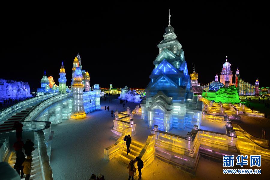 Le festival de glace et de neige de Harbin ouvre ses portes