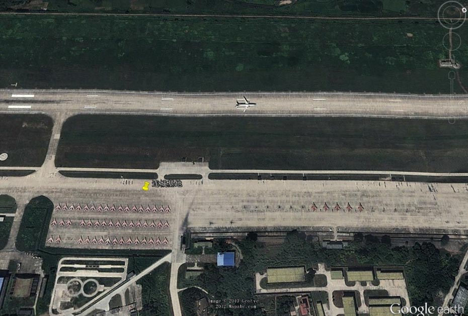 Google affiche des photos satellites des drones J-6 campés à Liancheng au Fujian (3)