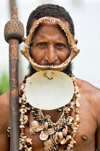 Découverte d'une tribu mystérieuse en Papouasie-Nouvelle-Guinée (7)