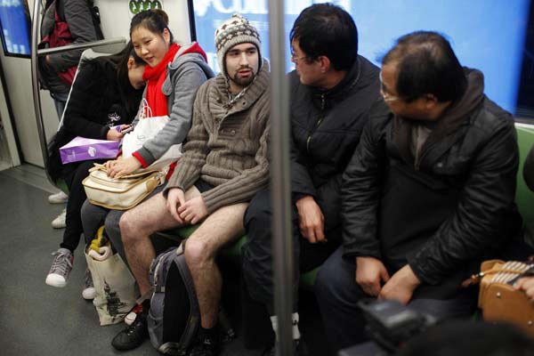 Shanghai : prendre le métro sans pantalon (4)