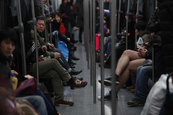 Shanghai : prendre le métro sans pantalon (3)