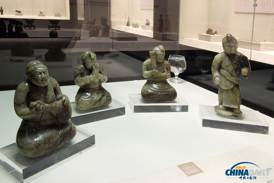 Jade Divin -  L'exposition des Trésors artistiques a ouvert ses portes au Musée de Shenyu (jade divin) à Beijing depuis le 8 janvier 2013. (chinadaily.com.cn/Shenyu Museum)