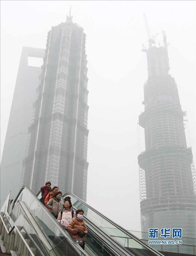 Shanghai en proie à une pollution lourde (3)