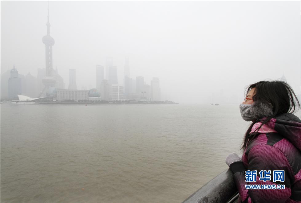 Shanghai en proie à une pollution lourde