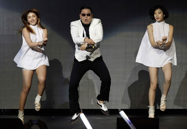 Le tube planétaire du chanteur Psy, "Gangnam Style" est entré dans l'histoire le 21 décembre 2012 en devenant la première vidéo sur YouTube a dépasser le milliard de vues.