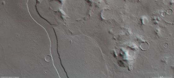 Avec l'aide des caméras stéréo à bord du satellite, la sonde Mars Express a pu obtenir une image en 3D de la Reull Vallis.