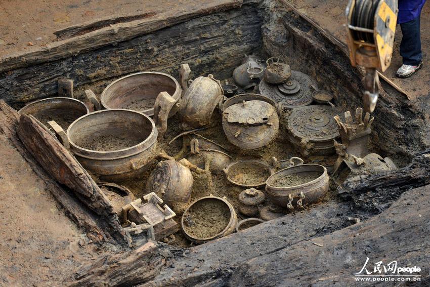Les tombes découvertes à Suizhou datent de la Période des Printemps et Automnes aux Han de l'Est (4)