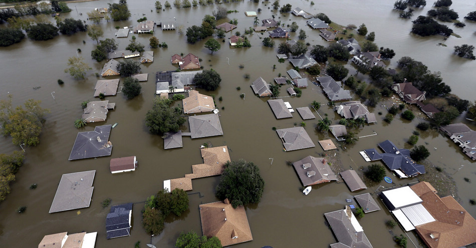 Photo prise en août 2012 en Louisiane, les bâtiments ont été inondés à la suite de la tempête tropicale Isaac.