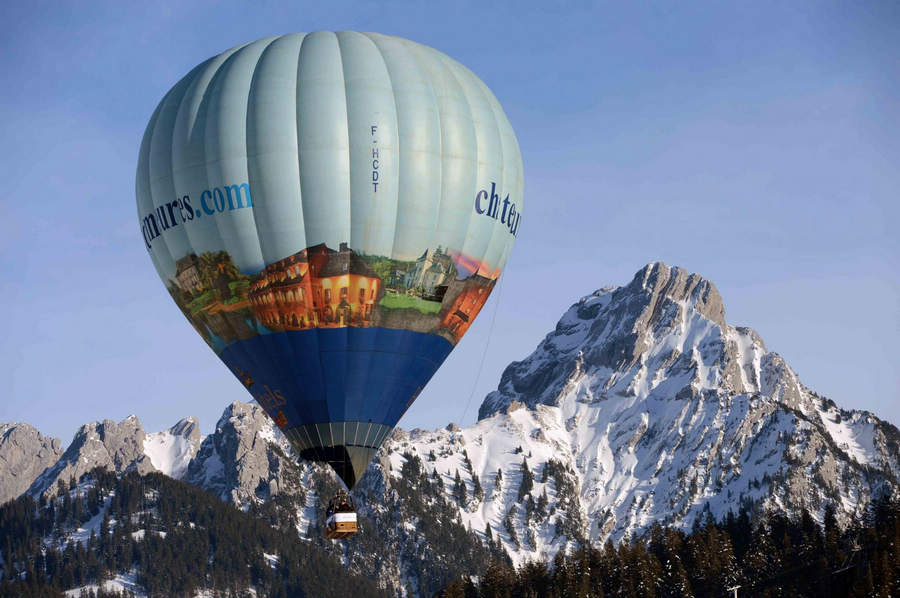 Le Festival international de Ballons démarre en Suisse  (5)