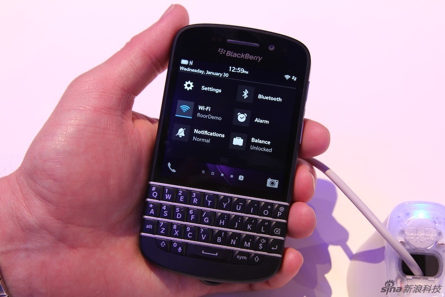 BlackBerry dévoile ses deux nouveaux smartphones le Z10 et le Q10 (39)