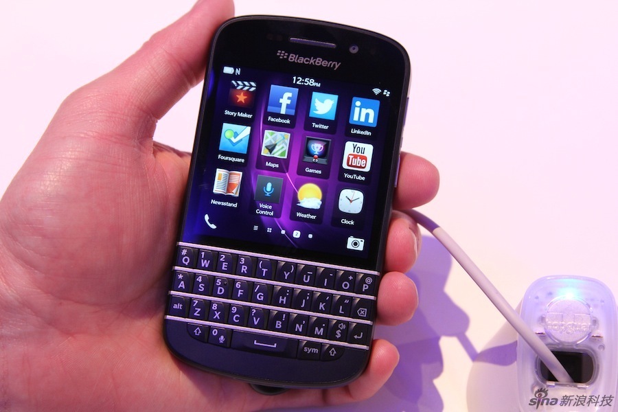 BlackBerry dévoile ses deux nouveaux smartphones le Z10 et le Q10 (38)